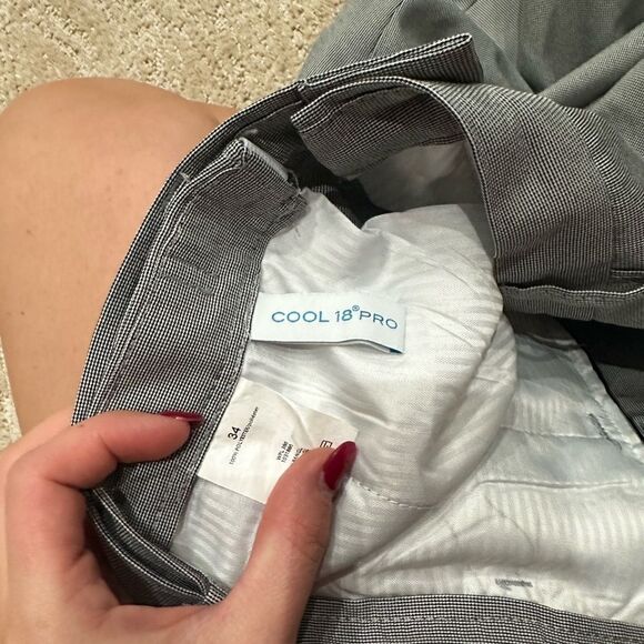 Men’s golf shorts - Picture 2 of 3